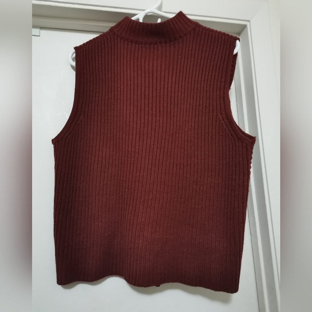 Designer Original Studio Vest - Picture 2 of 4